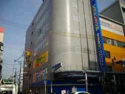 �V���R���n�E�X����