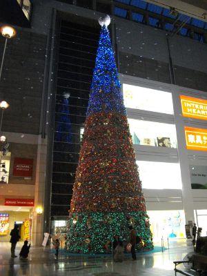 �L���i���K�[�f���̃N���X�}�X�c���[