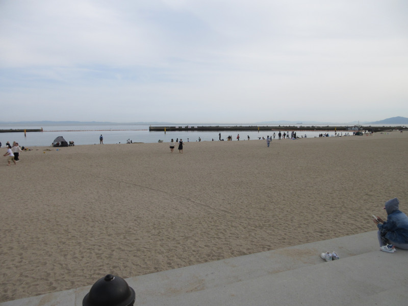 �{���r�[�`�ŗV�ڂ�