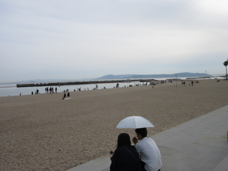 �{���r�[�`�ŗV�ڂ�