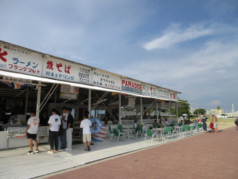 夏は当然須磨ビーチ