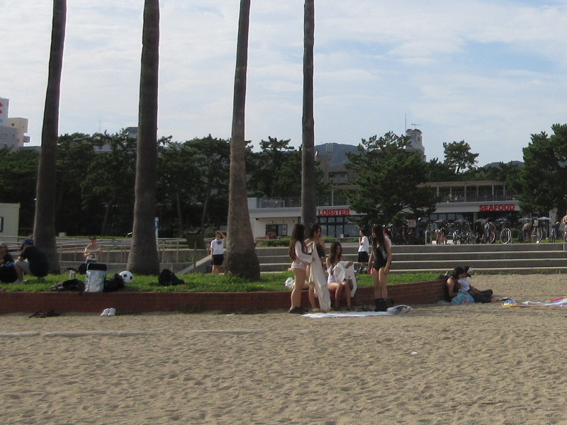 夏は当然須磨ビーチ