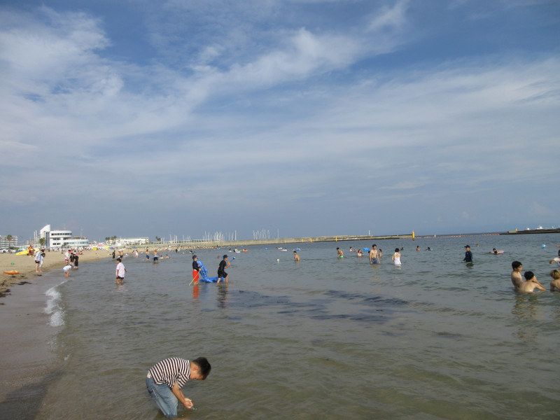 夏は当然須磨ビーチ