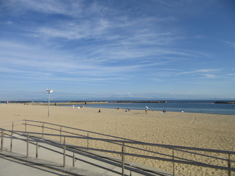 秋風の須磨ビーチ