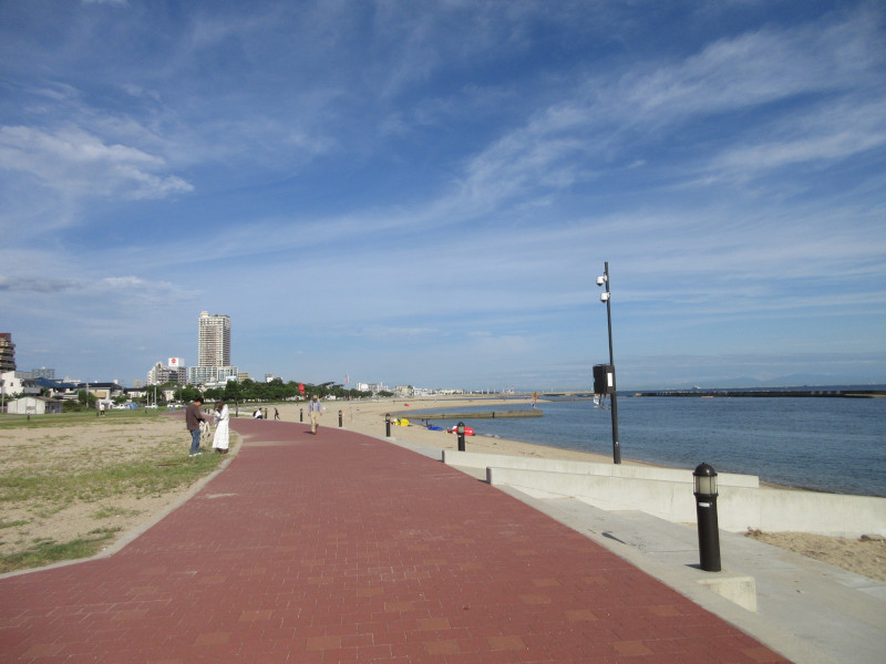 秋風の須磨ビーチ