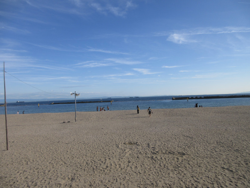 秋風の須磨ビーチ