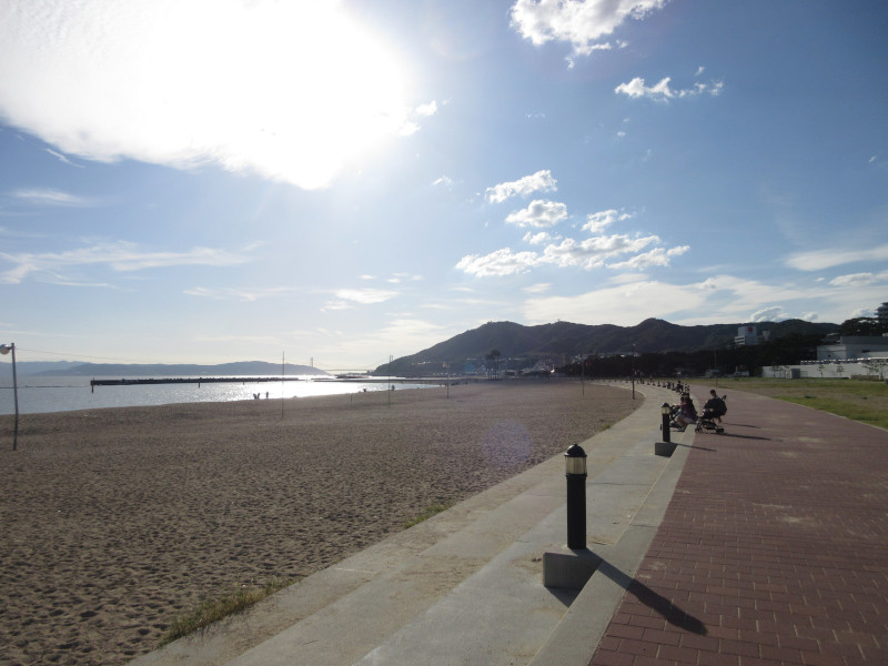 秋風の須磨ビーチ