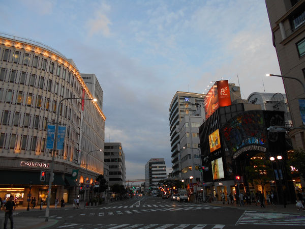 �g���C���C�g���� 2019�N7��