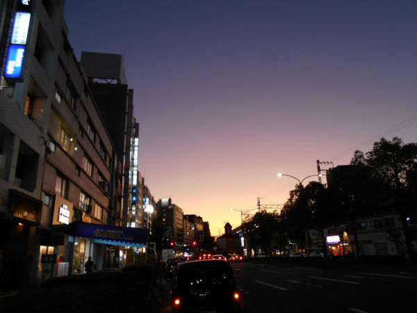 �g���C���C�g���� 2019�N11��