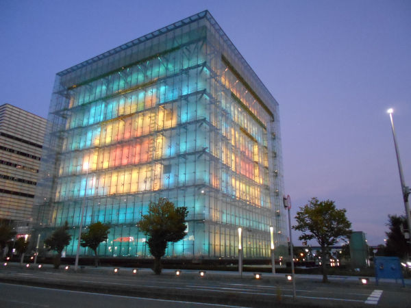 �l�Ɩh�Ж����Z���^�[