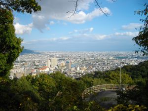 ��˂̊X����