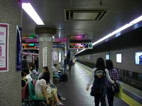 �͌����w�z�[��