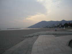 �N���b�N�Ŋg��